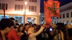 ¿Cuántos habitantes hay en Marruecos, cuál es su capital y qué idioma se habla?