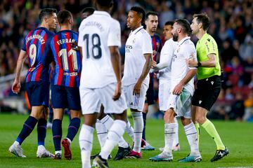 Tenas vs Carvajal was the only full-on fracas of the evening, but - while it certainly wasn't an ill-tempered Clásico - there were other heated incidents.