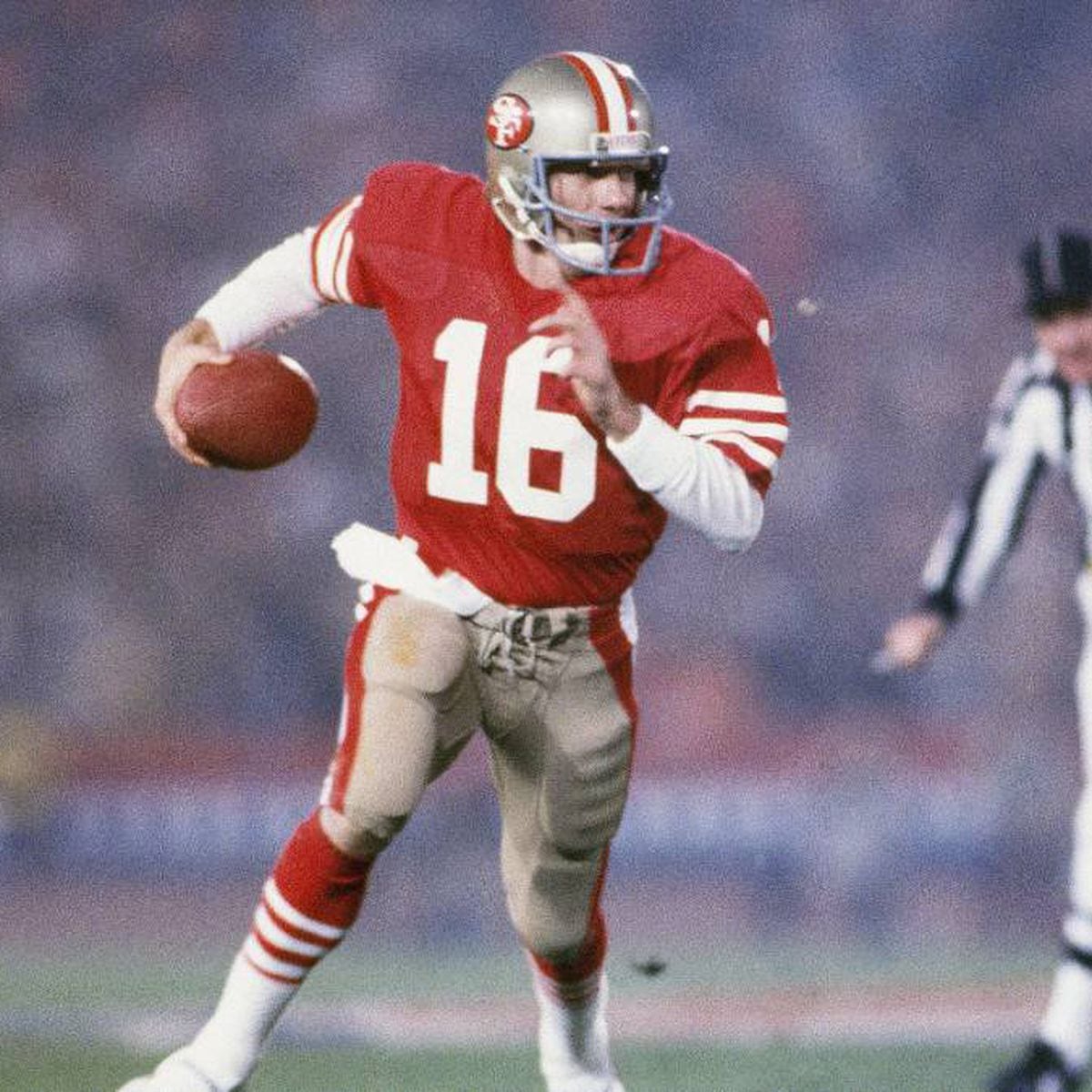 Joe Montana Autographed Picture - Unframed 16×20 – White Jersey Throwing