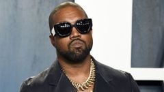 ARCHIVO - Kanye West llega a la Vanity Fair Oscar Party en Beverly Hills, California, el 9 de febrero de 2020.