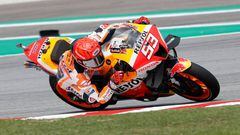 KUALA LUMPUR, MALAYSIA - 2022/10/21: Spanish rider Marc Marquez of Repsol Honda Team steers his bike during the MotoGP free practice session of the Petronas Grand Prix of Malaysia at Sepang International Circuit in Sepang. (Photo by Wong Fok Loy/SOPA Images/LightRocket via Getty Images)