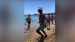 El incidente que vivió una estrella del fútbol con unos niños en la playa