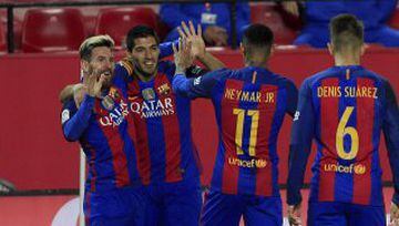 Suarez celebrates with Messi