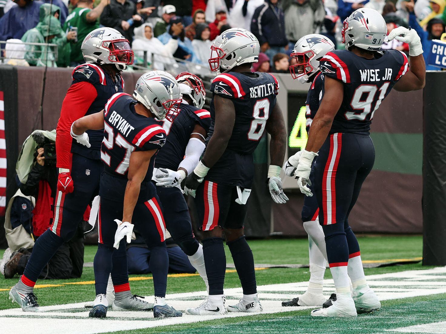 Jets End Zones In Rough Shape Vs. Patriots At MetLife Stadium