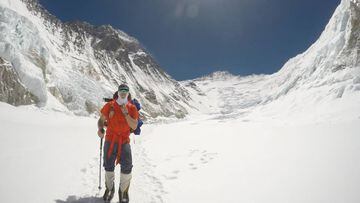 El monta&ntilde;ista chileno Juan Pablo Mohr se encuentra en el campo 2 (6.500 msnm) para atacar la cumbre Lhotse, la cuarta monta&ntilde;a m&aacute;s alta del mundo.
