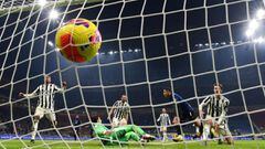 La locura que desató Alexis con su gol: así se relató en el mundo