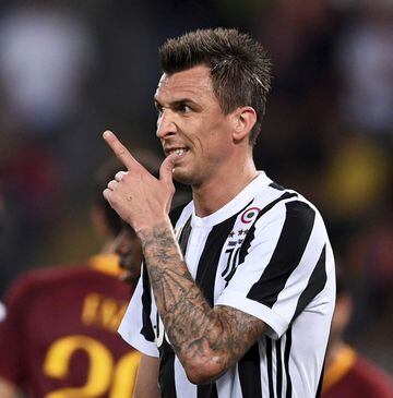 Juventus (2015-present).