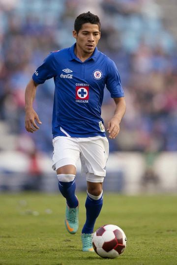 La última joya de las fuerzas básicas del Cruz Azul no pudo quedarse en la titularidad del Villarreal (2012-14) y Rayo Vallecano (2014-15), pero gracias a sus actuaciones con Tigres podría tener su revancha en Europa.
