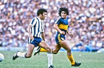 Mosquera debutó con la camiseta de Talleres el 22 de febrero de 1981, en la Bombonera, ante el Boca Juniors de Diego Maradona. 