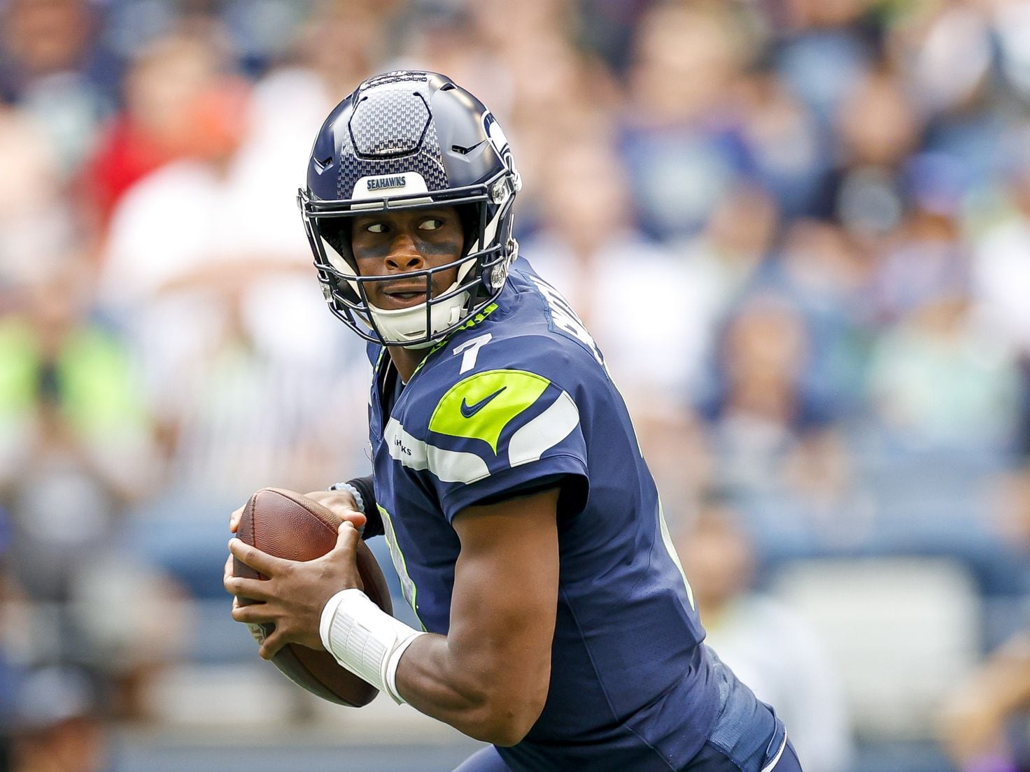 Geno Smith to start Seahawks' preseason opener; Pete Carroll says QB battle  will 'take some time'