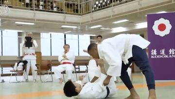 Mbappé y el PSG en modo ‘judo’ en su gira por Japón