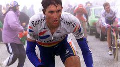 Giro de Italia 1999, octava etapa. El Chava llegó en segunda posición, tras Marco Pantani, en el ascenso del Gran Saso.