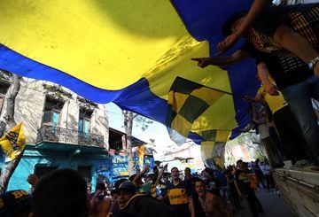 River-Boca: intense atmosphere of 'El Superclásico' captured