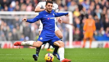 Chelsea&#039;s Croatian midfielder Mateo Kovacic vies with Fulham&#039;s English defender Calum Chambers (up) during the English Premier League football match between Chelsea and Fulham at Stamford Bridge in London on December 2, 2018. (Photo by Glyn KIRK