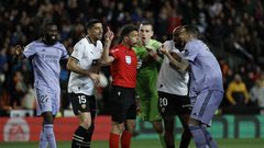 The referee who caused controversy in Real Madrid’s tie with Valencia on Saturday was accused by English player Declan Rice of being paid off in May 2022.