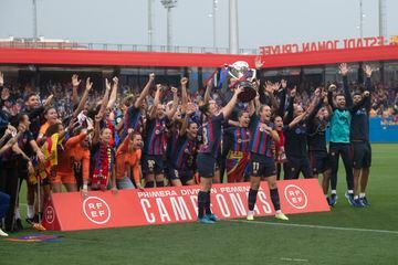 Alexia returned from injury to win Barça's 4th consecutive league title.