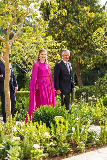 La princesa Elisabeth, la duquesa de Brabante y el rey Felipe de Bélgica asisten a la boda real del príncipe heredero de Jordania Hussein y Rajwa al Saif.