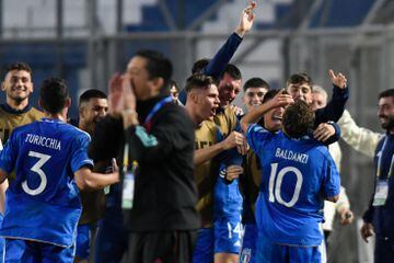 Con goles de Casadei, Baldanzi y Esposito, el equipo europeo se impuso 3-1 y clasificó a las semifinales de la Copa del Mundo.