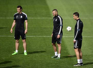 Real Madrid's French forward Karim Benzema hoping to get back on track in the Madrid derby.