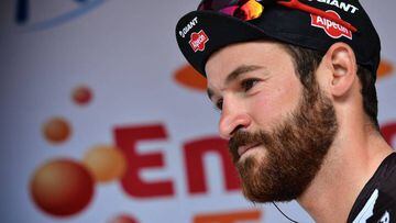 Belgian cycling team bans beards "for aesthetic reasons"