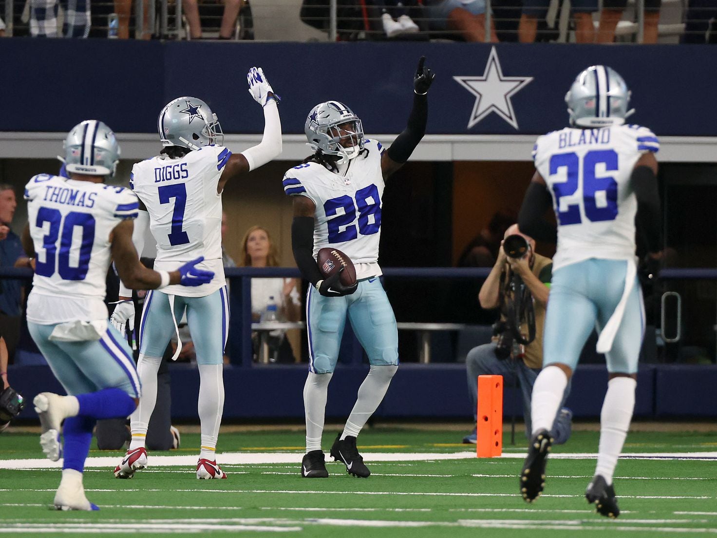 Cowboys vs Cardinals live stream: How to watch NFL week 3 online right now