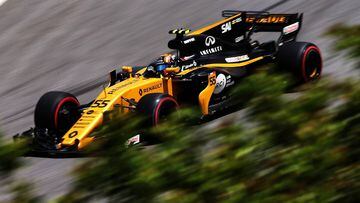 Carlos Sainz con el Renault. 