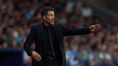 MADRID, SPAIN - SEPTEMBER 10: Head coach Diego Pablo Simeone of Atletico de Madrid gestures during the LaLiga Santander match between Atletico de Madrid and RC Celta at Civitas Metropolitano Stadium on September 10, 2022 in Madrid, Spain. (Photo by Angel Martinez/Getty Images)