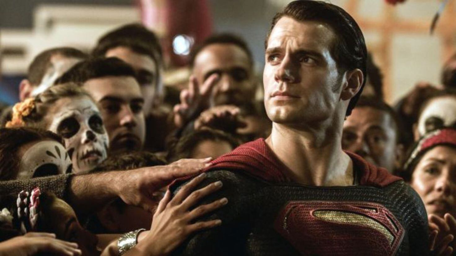 Henry Cavill Is Out As Superman, Putting DC's Extended Universe