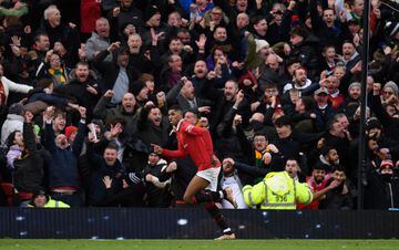 Marcus Rashford scored a late winner in his side's 2-1 victory over rivals Manchester City.