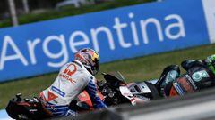 Miller sigue la rueda de Morbidelli durante el &uacute;ltimo GP de Argentina disputado.