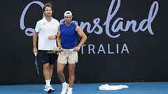 Rafa Nadal y su entrenador Carlos Moyá en la sesión de entrenamiento junto a Andy Murray.