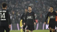 Messi celebra con sus compa&ntilde;eros la victoria contra el Nantes.