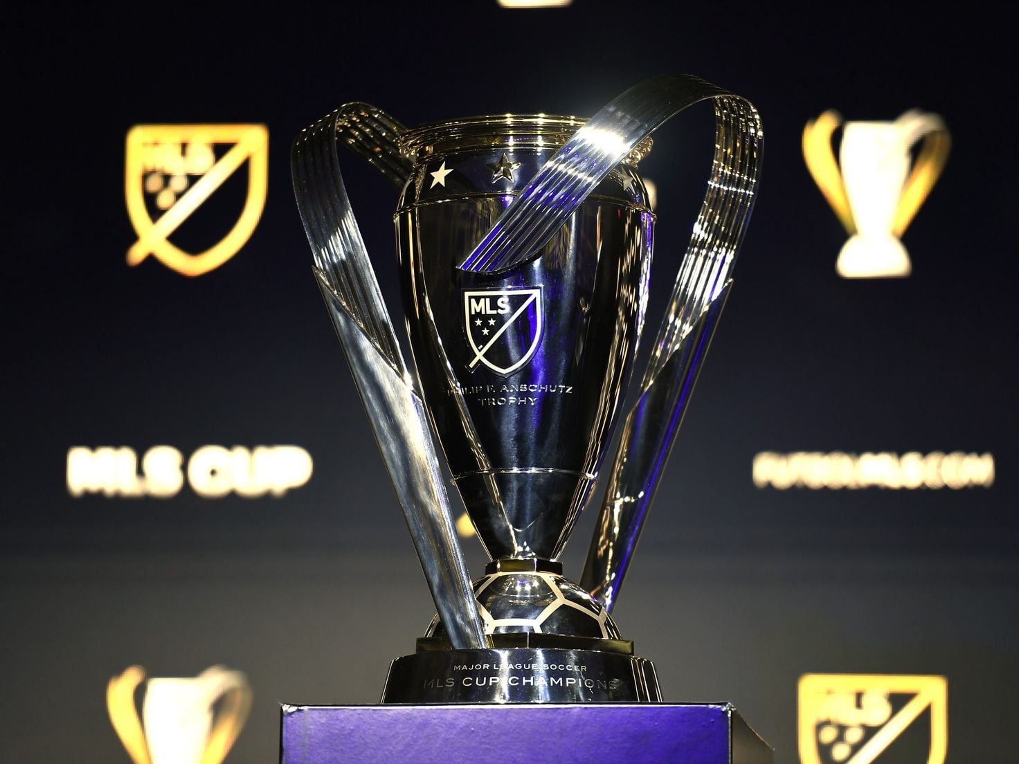 CONCACAF Leagues Cup Trofeos deportivos, Trofeos, Copas de futbol, the  leagues cup trophy 