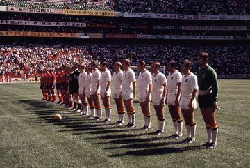 Cuartos de final entre la URSS y la Selección de Uruguay.