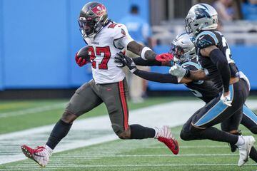 The Carolina Panthers' hopes of qualifying for the playoffs were ended against the Tampa Bay Buccaneers on Sunday.