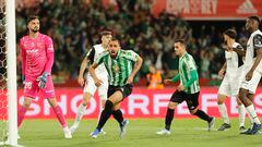 Borja Iglesias celebra su gol en la final de Copa del Rey