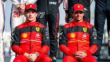 Charles Leclerc y Carlos Sainz (Ferrari). Yas Marina, Abu Dhabi. F1 2022.