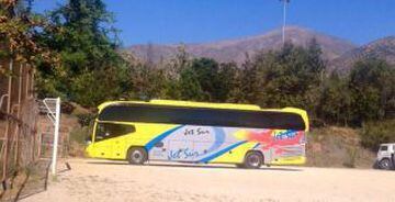El bus de la UC partiendo de San Carlos a Recoleta.