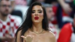 Ivana Knoll, la modelo croata que desafió las reglas de vestimenta en Qatar, se despide de la Copa del Mundo. Así fue el mensaje de “la novia del Mundial”.