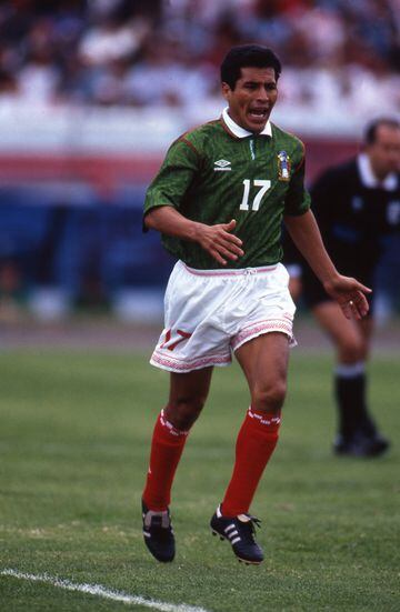 El 'maestro' es otro de los jugadores más recordados en el Tri durante los últimos 20 años. Participó en el Mundial de Estados Unidos 1994 y fue subcampeón con el Tri en la Copa América de 1993. 