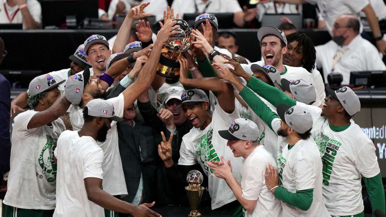 How many NBA championships have the Boston Celtics won? AS USA