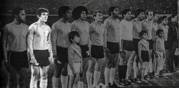 Lateral izquierdo del equipo subcampeón en la edición de 1975.