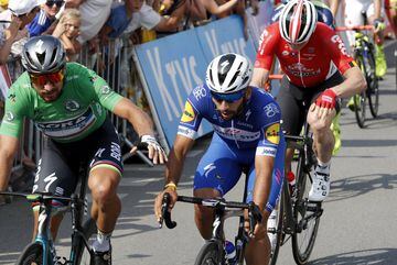 Gaviria volvió al podio en la cuarta etapa del Tour cuando venció de nuevo a Peter Sagan.
