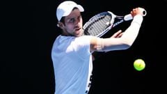 Federer cruises at Indian Wells, Thiem retires hurt