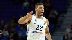 MADRID, SPAIN - NOVEMBER 17: Walter Tavares, #22 of Real Madrid gestures during the 2022/2023 Turkish Airlines EuroLeague Regular Season Round 8 game between Real Madrid and Alba Berlin at Wizink Center on November 17, 2022 in Madrid, Spain. (Photo by Angel Martinez/Euroleague Basketball via Getty Images)