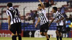 Gast&oacute;n Rodr&iacute;guez celebra su gol con Montevideo Wanderers ante Zamora. 