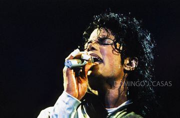 Michael Jackson performed at the Calderón in 1987 and again, for the final time, in 1992.