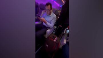 Óscar Puente, de nuevo increpado en un avión: “¡Traidor!”