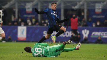 Gol de Alexis al último minuto hace campeón al Inter de la Supercopa italiana