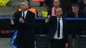 Ancelotti y Zidane juntos en el banquillo del Madrid.